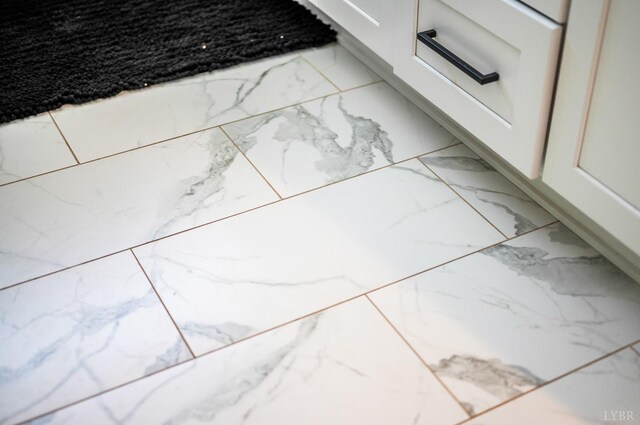 301 Bentley Grove Way, Lynchburg, VA 24502 - detailed view of white cabinets