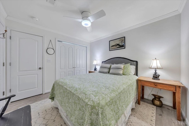 231 Mountain Cove Dr Unit 5, Hardy, VA 24101 - bedroom featuring light wood-type flooring, a closet, ornamental molding, and a ceiling fan