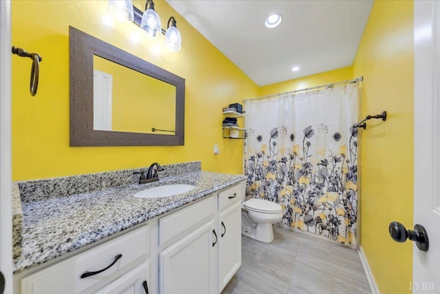 1400 Mountain Cut Rd, Appomattox, VA 24522 - bathroom featuring toilet, a shower with shower curtain, vanity, and recessed lighting