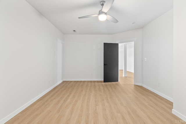 1208 Rocky Branch Dr, Forest, VA 24551 - unfurnished room featuring light wood-style flooring, baseboards, and ceiling fan