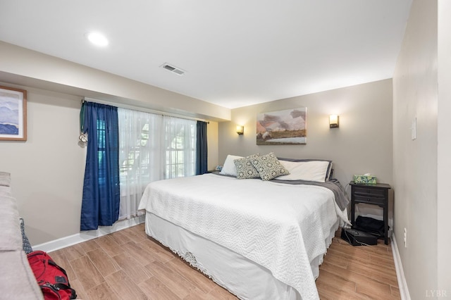 1206 Cedar Hill Dr, Lynchburg, VA 24502 - bedroom with light wood-type flooring