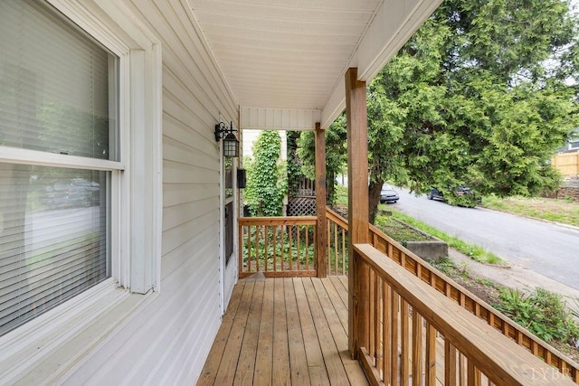 609 Jackson St, Lynchburg, VA 24504 - view of wooden porch