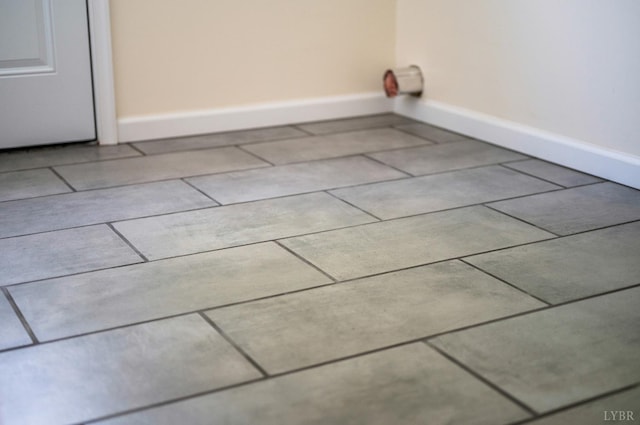 730 Stuart St, Lynchburg, VA 24501 - detailed view of baseboards