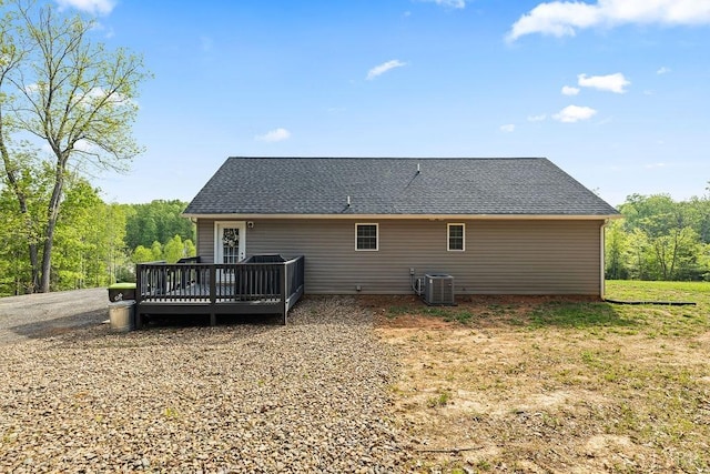 208 Samson Way, Madison Heights, VA 24572 - back of property featuring a wooden deck, central air condition unit, and a shingled roof
