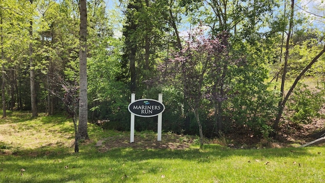 1057 Barrow Hills Dr, Moneta, VA 24104 - exterior view