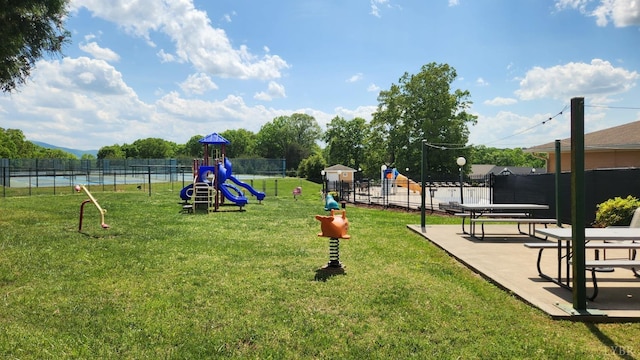 1057 Barrow Hills Dr, Moneta, VA 24104 - view of property's community