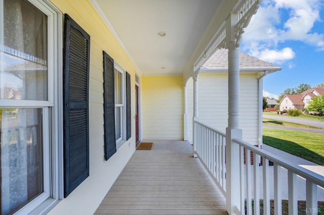 1348 Lake Shore Dr, Forest, VA 24551 - balcony featuring a porch