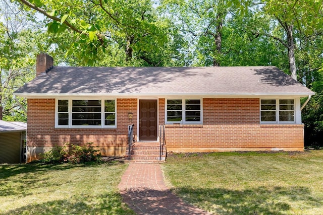 336 Biltmore Ave, Lynchburg, VA 24502 - ranch-style home featuring entry steps, a front yard, a chimney, and brick siding