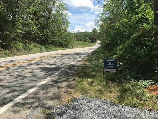 687 Elon Rd, Madison Heights, VA 24572