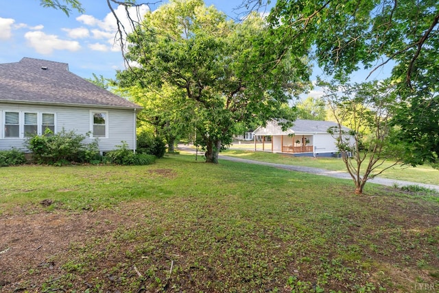 507 Henry St, Gretna, VA 24557 - view of yard