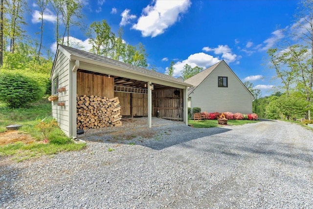 122 Gravelly Ridge Rd, Troutville, VA 24175 - exterior space featuring driveway