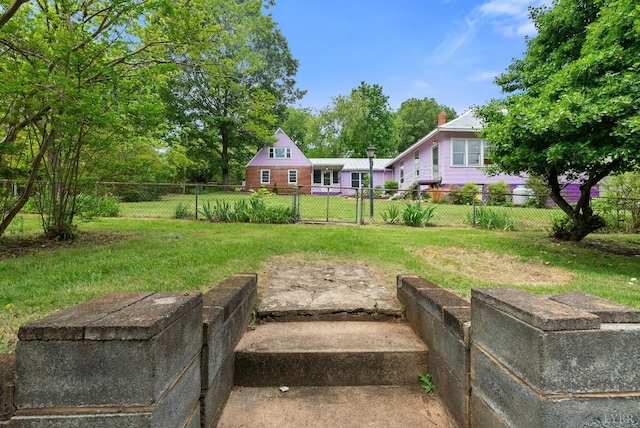 600 9th St, Altavista, VA 24517 - view of yard featuring fence