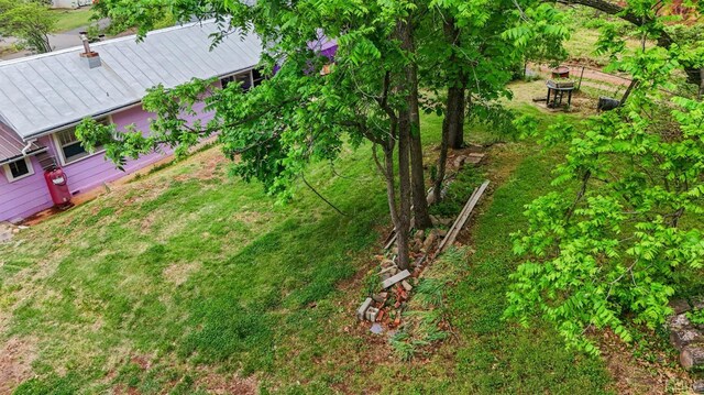 600 9th St, Altavista, VA 24517 - aerial view of property and surrounding area