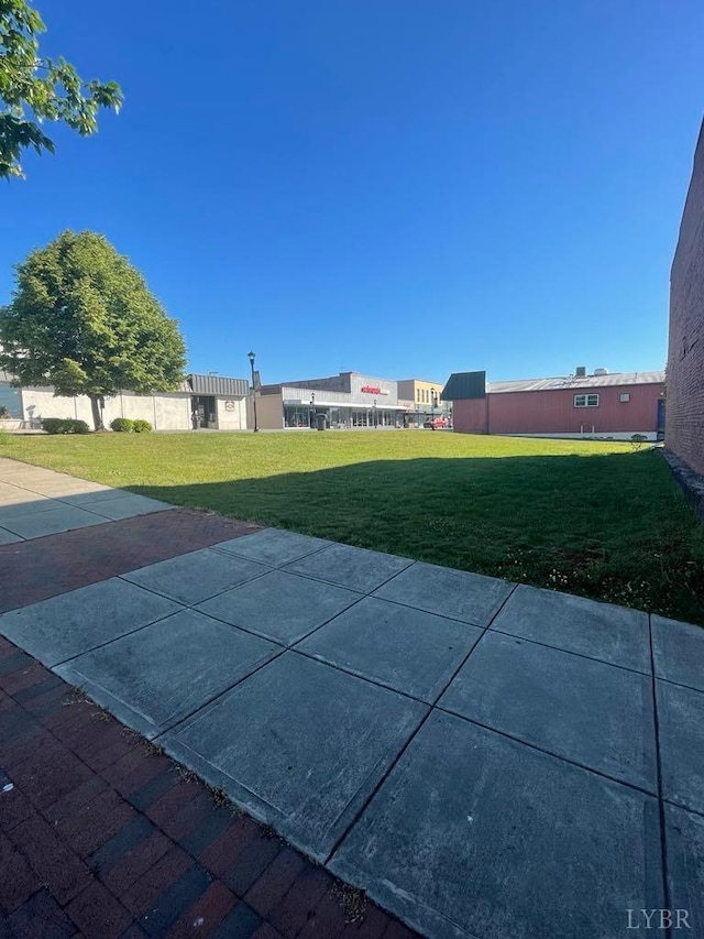 4 Broad St, Altavista, VA 24517
