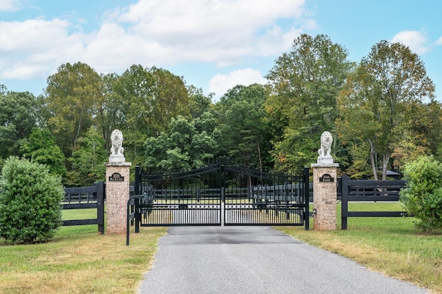 1228 Mill Dam Ln, Forest, VA 24551 - view of gate
