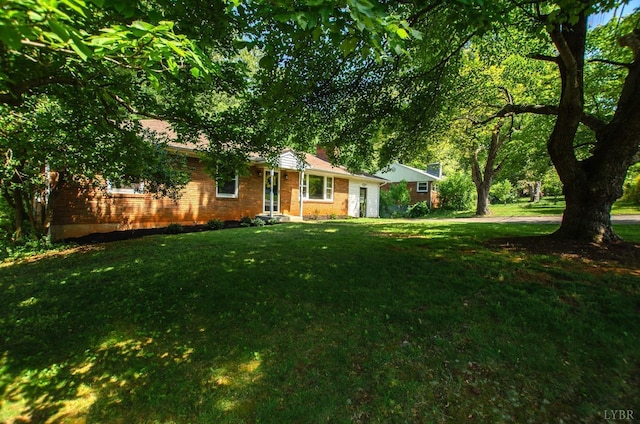1426 Nelson Dr, Lynchburg, VA 24502 - view of front of home featuring a front lawn and brick siding