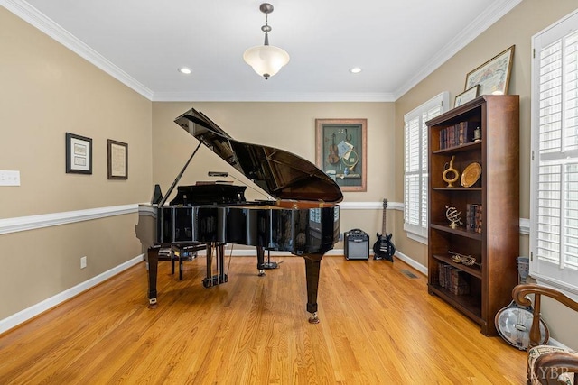 4936 Mountain Laurel Dr, Lynchburg, VA 24503 - living area with wood finished floors, baseboards, plenty of natural light, ornamental molding, and recessed lighting