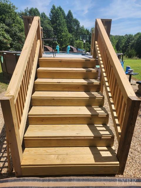 3164 Trent Hatchery Rd, Appomattox, VA 24522 - view of stairway