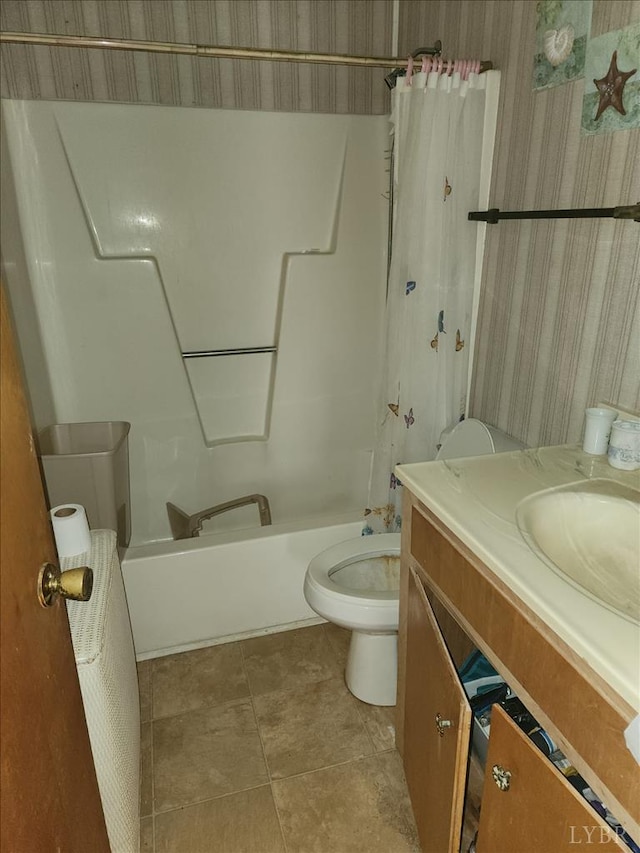 full bath with wallpapered walls, toilet, vanity, and shower / bathtub combination with curtain