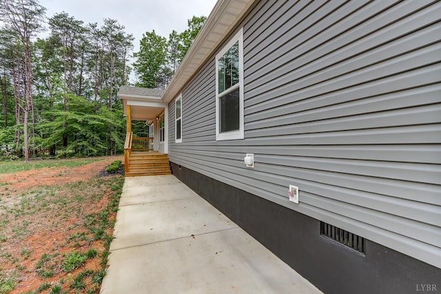 895 Union Hill Rd, Amherst, VA 24522 - view of side of home featuring crawl space