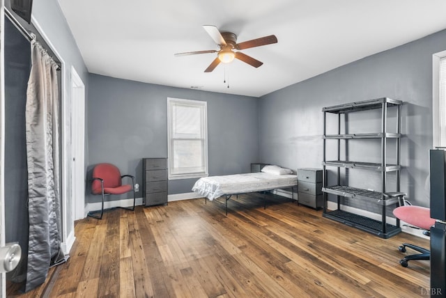 915 17th St, Lynchburg, VA 24504 - bedroom with hardwood / wood-style flooring, baseboards, and ceiling fan