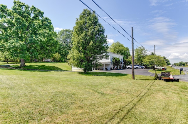 2770 W Lynchburg Salem Tpke, Bedford, VA 24523 - view of green lawn