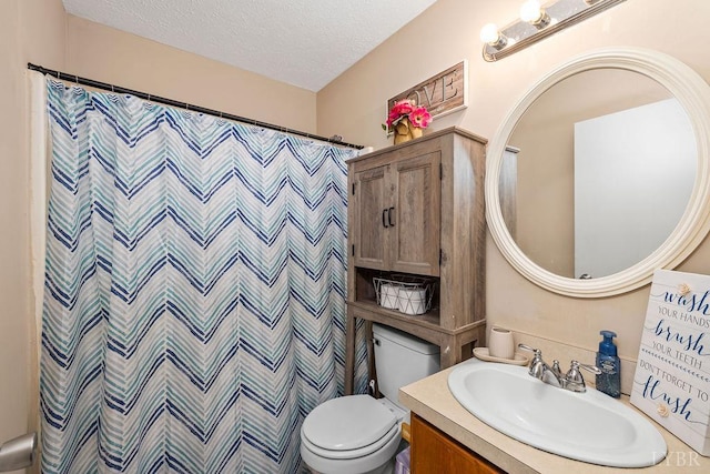 702 11th St, Altavista, VA 24517 - full bath with a textured ceiling, vanity, toilet, and a shower with curtain