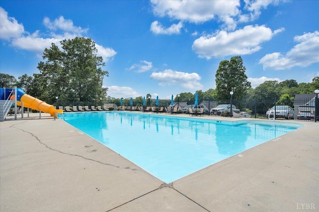 4 Gof View Ct, Huddleston, VA 24104 - community pool with fence and a patio