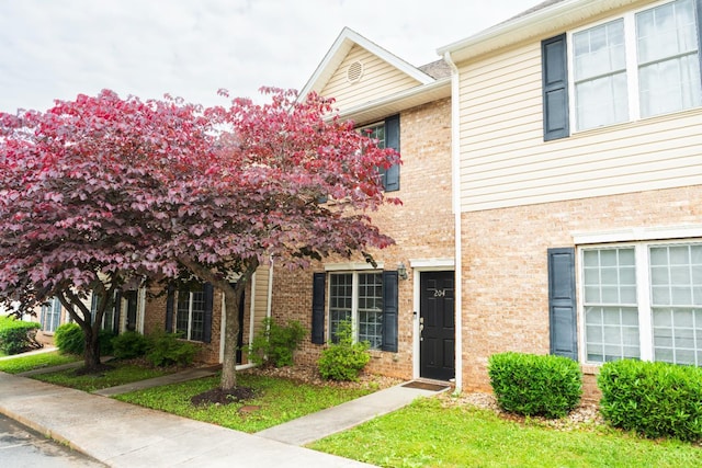 1600 Wards Ferry Rd Unit 204, Lynchburg, VA 24502 - townhome / multi-family property with brick siding