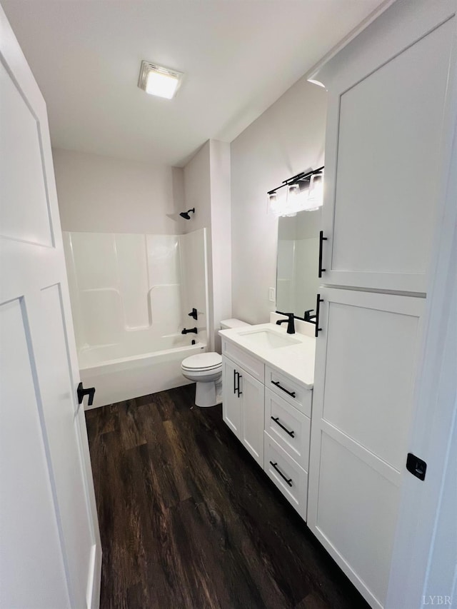 74 Lockridge Ln, Lynchburg, VA 24502 - full bath with wood finished floors, vanity, bathtub / shower combination, and toilet
