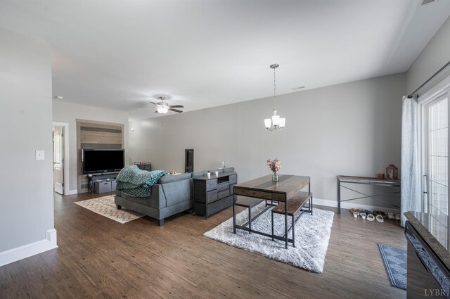 321 Meridian St, Lynchburg, VA 24502 - living room featuring wood finished floors, baseboards, and a ceiling fan
