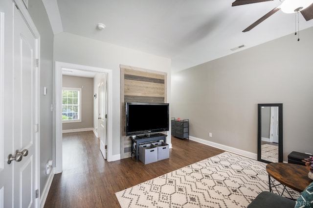 321 Meridian St, Lynchburg, VA 24502 - living room featuring ceiling fan, dark wood-type flooring, and baseboards