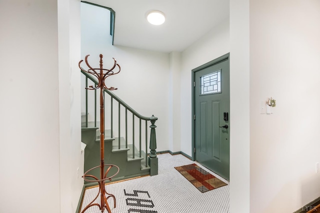 722 Polk St, Lynchburg, VA 24504 - entryway featuring stairs