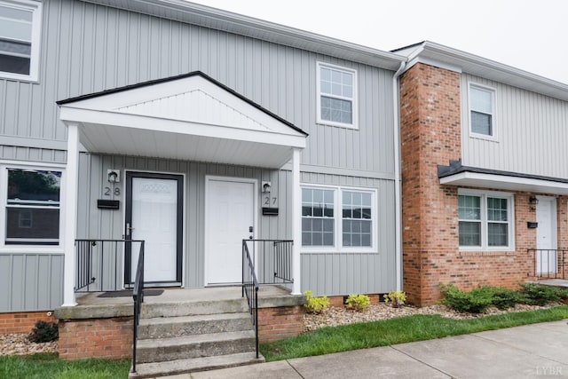 3501 Fort Ave Unit 27, Lynchburg, VA 24501 - townhome / multi-family property featuring board and batten siding