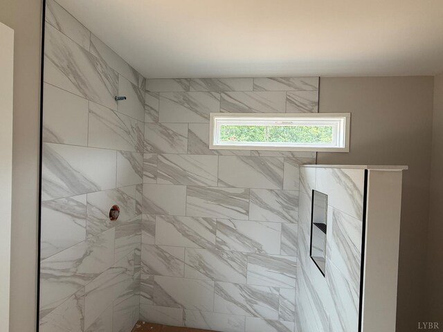 17 Kershaw Dr, Rustburg, VA 24588 - bathroom featuring tiled shower