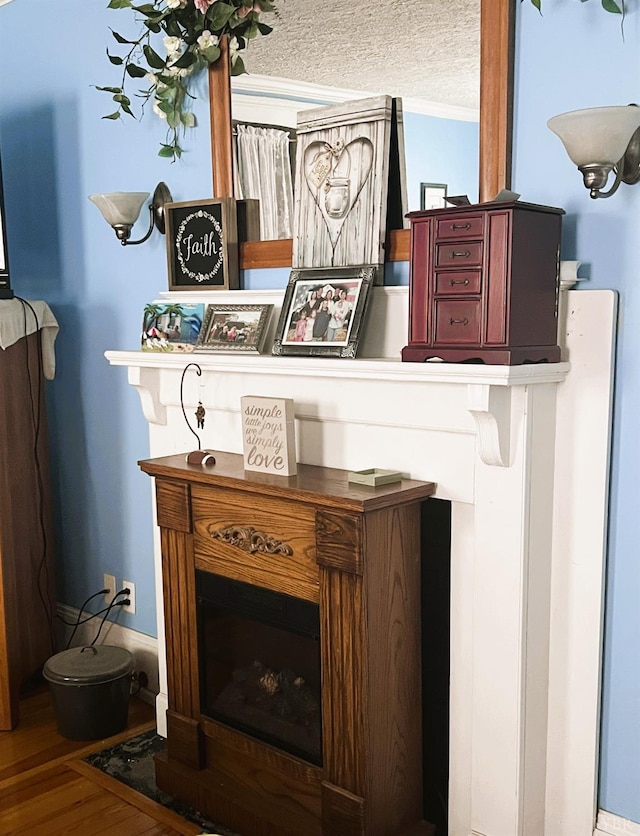 901 Bedford Ave, Altavista, VA 24517 - detailed view of wood finished floors