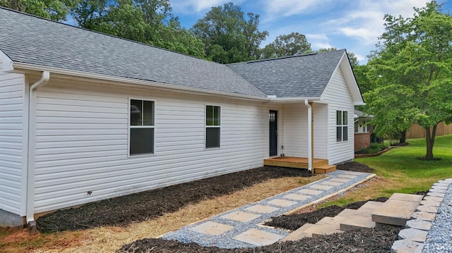 1040 Coronado Ln, Lynchburg, VA 24502 - view of front of home with a shingled roof and a front lawn
