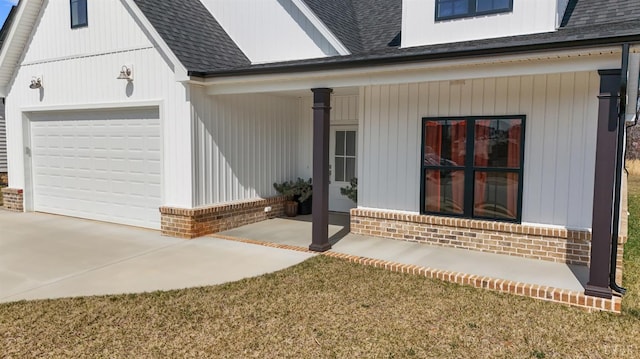 1268 Stoney Ridge Blvd, Forest, VA 24551 - doorway to property with brick siding, a shingled roof, and a porch