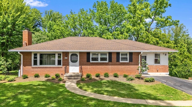 147 Maple Dr, Madison Heights, VA 24572 - photo 1