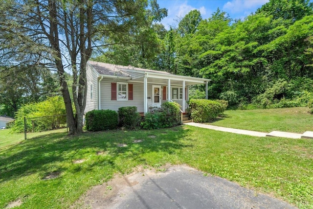 1104 Amherst Ave, Altavista, VA 24517 - view of front of property featuring a porch and a front yard