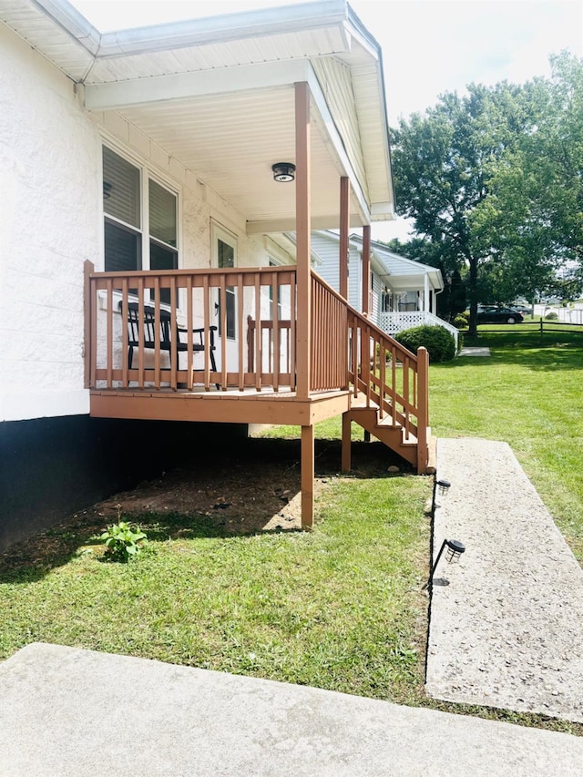 136 Jubilee Dr, Lynchburg, VA 24501 - view of side of home featuring a lawn and a porch