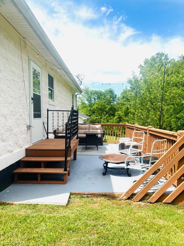 136 Jubilee Dr, Lynchburg, VA 24501 - deck with an outdoor hangout area