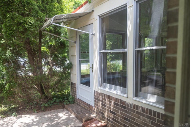 20586 Kings Hwy, Randolph, VA 23962 - view of home's exterior with entry steps and brick siding