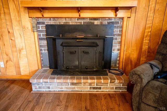 20586 Kings Hwy, Randolph, VA 23962 - detailed view of wood finished floors and wood walls