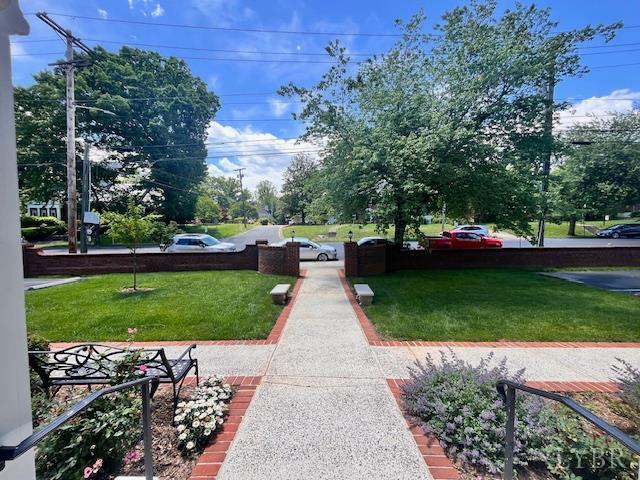 2910 Rivermont Ave Unit 301, Lynchburg, VA 24503 - view of grassy yard