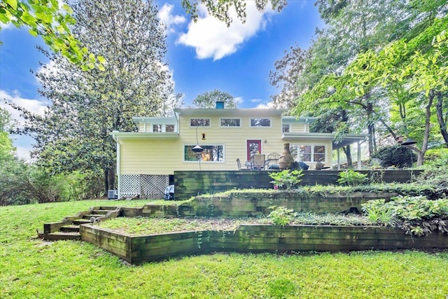 400 E Randolph Pl, Lynchburg, VA 24503 - rear view of property featuring a yard