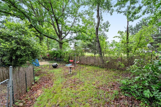 1703 Dale Ave, Altavista, VA 24517 - view of yard