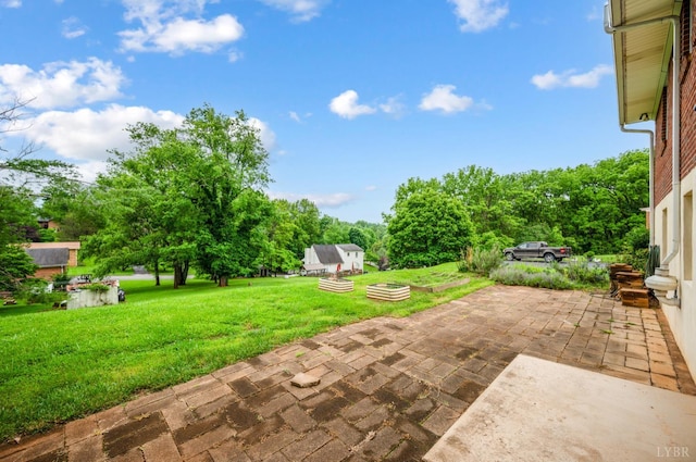 6012 Rhonda Rd, Lynchburg, VA 24502 - view of grassy yard featuring a patio area