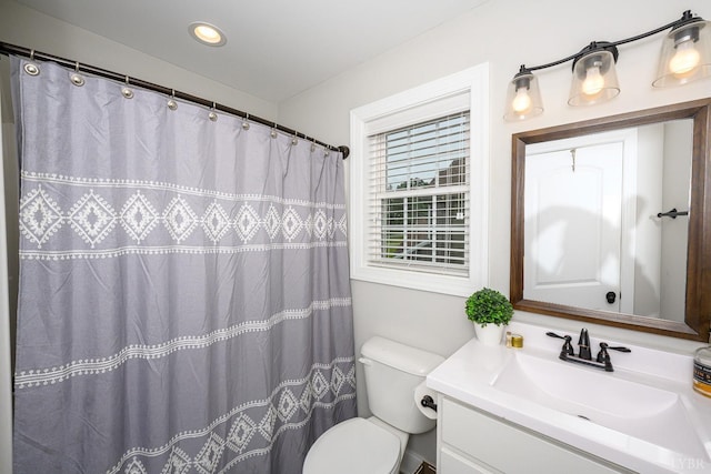 1480 Pilgrim Rd, Goode, VA 24556 - bathroom with vanity, toilet, recessed lighting, and curtained shower
