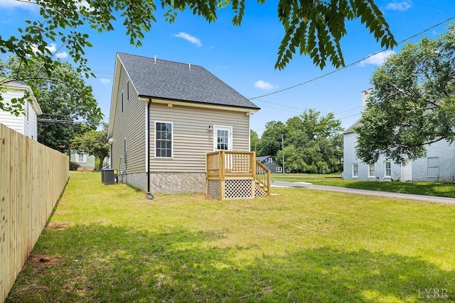419 Wadsworth St, Lynchburg, VA 24501 - rear view of property with roof with shingles